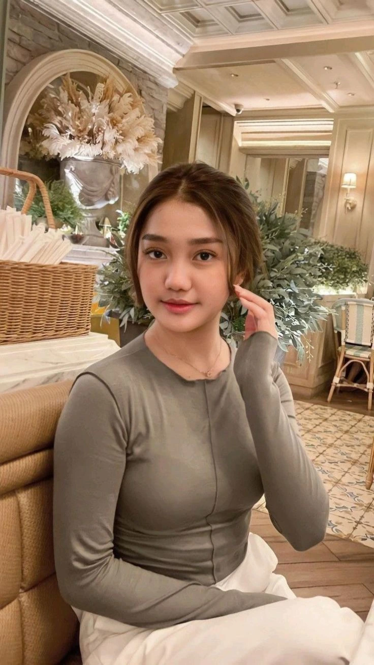 artis yang lagi viral Chika